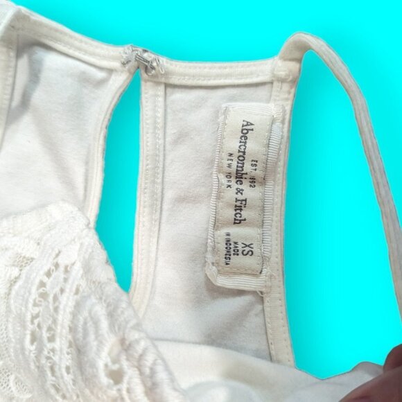 Abercrombie & Fitch 2000's Crochet Lace Crop Tank Top Size Extra Small - Picture 8 of 10